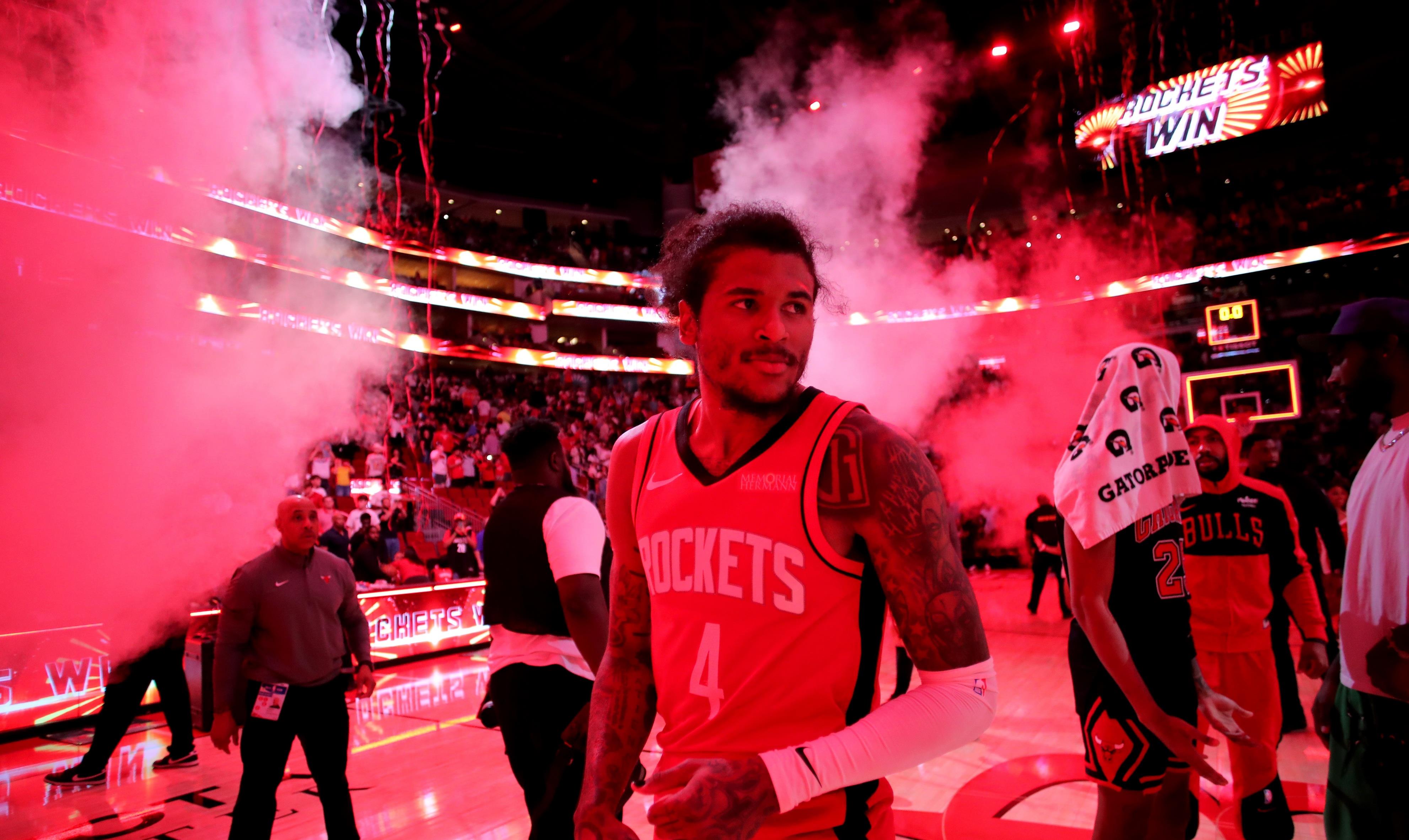 火箭大胜掘金，取得两连胜