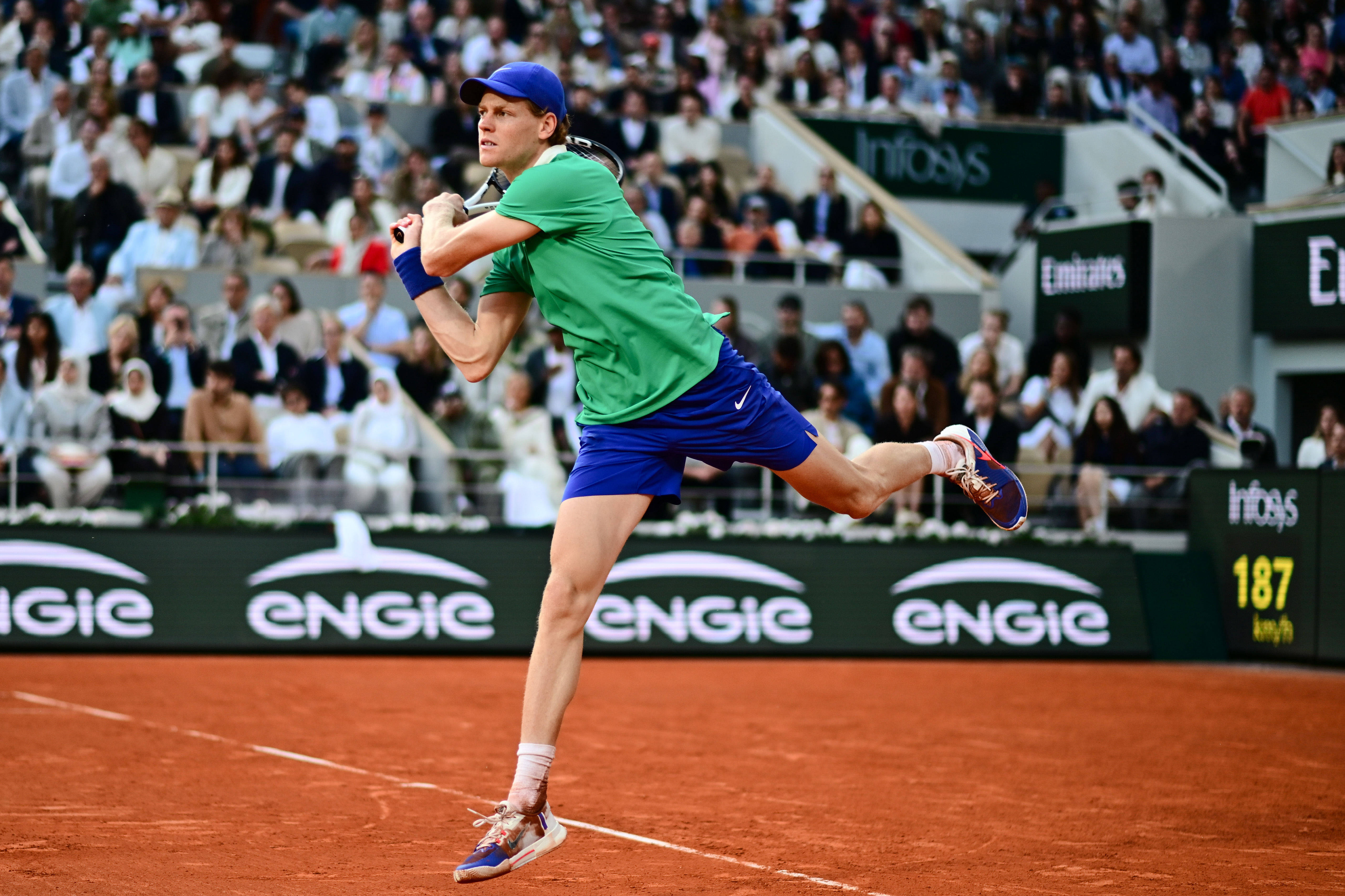 法国网球队完胜日本网球队，阿尔卡拉斯绝境逆转的简单介绍