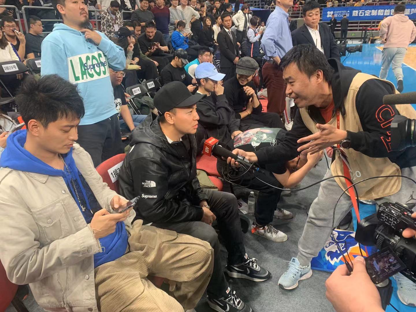 棒球赛后采访曝光,内幕引发热议的简单介绍 棒球赛后采访曝光,内幕引发热议的简单介绍