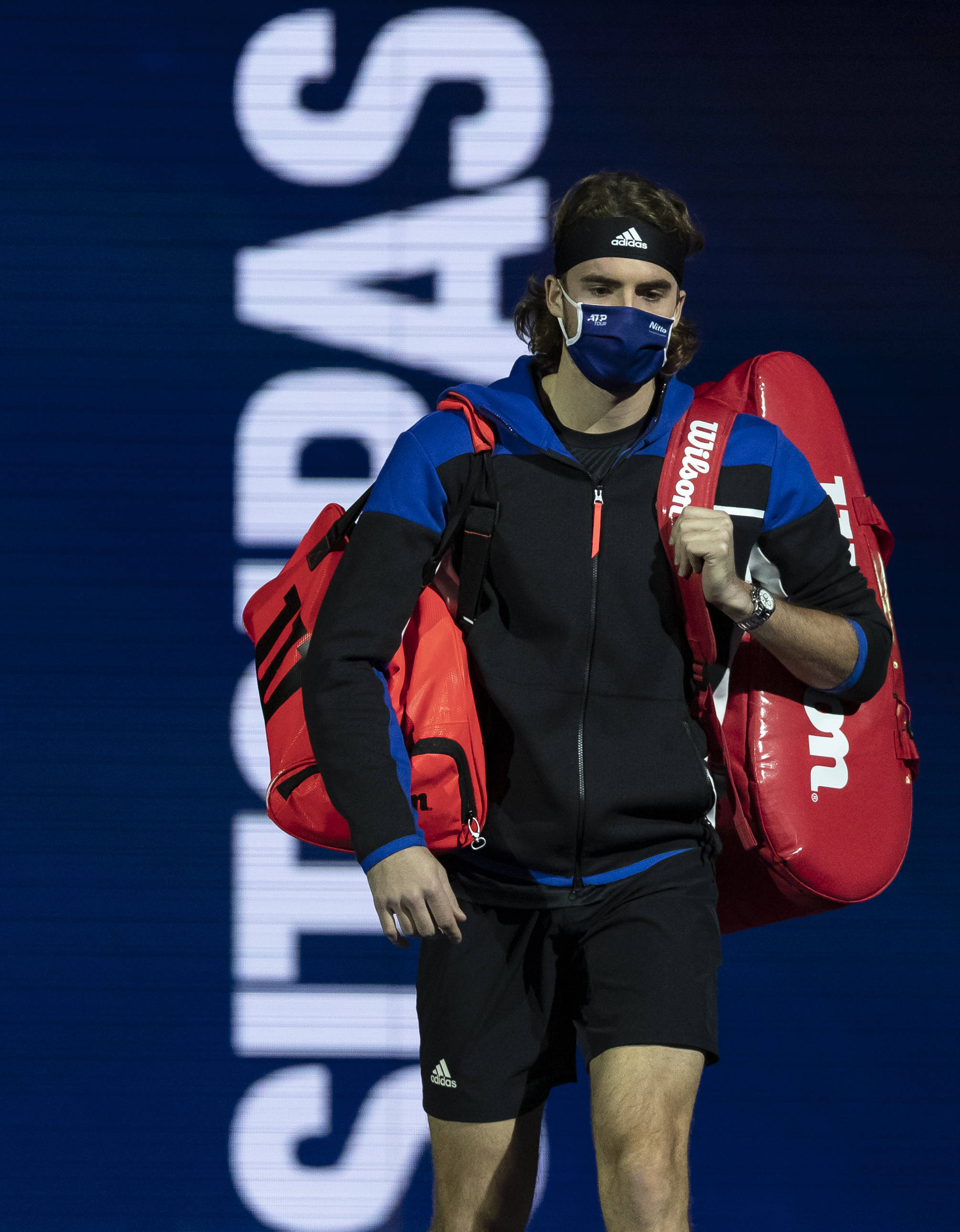 开云体育官网-ATP总决赛险胜澳网，西西帕斯带队取胜