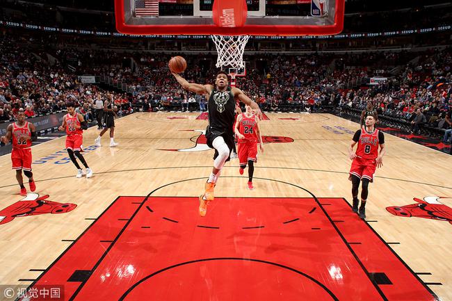 福建队逆转公牛,字母哥点燃赛场 福建队逆转公牛,字母哥点燃赛场