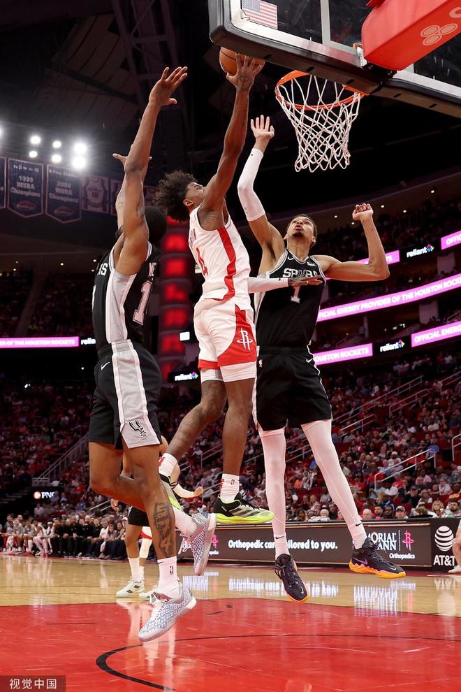 开云体育app-马刺完胜国王，武切维奇状态火热