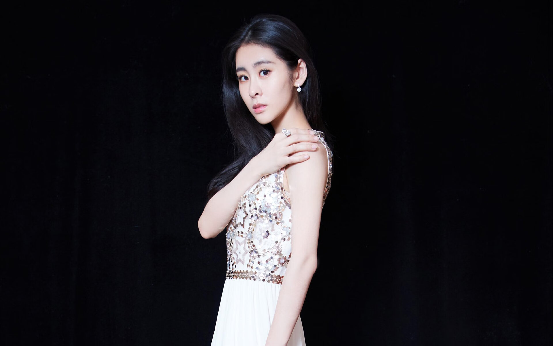 平行宇宙的篮球回响，当鹈鹕决战西决，山西精神穿越时空