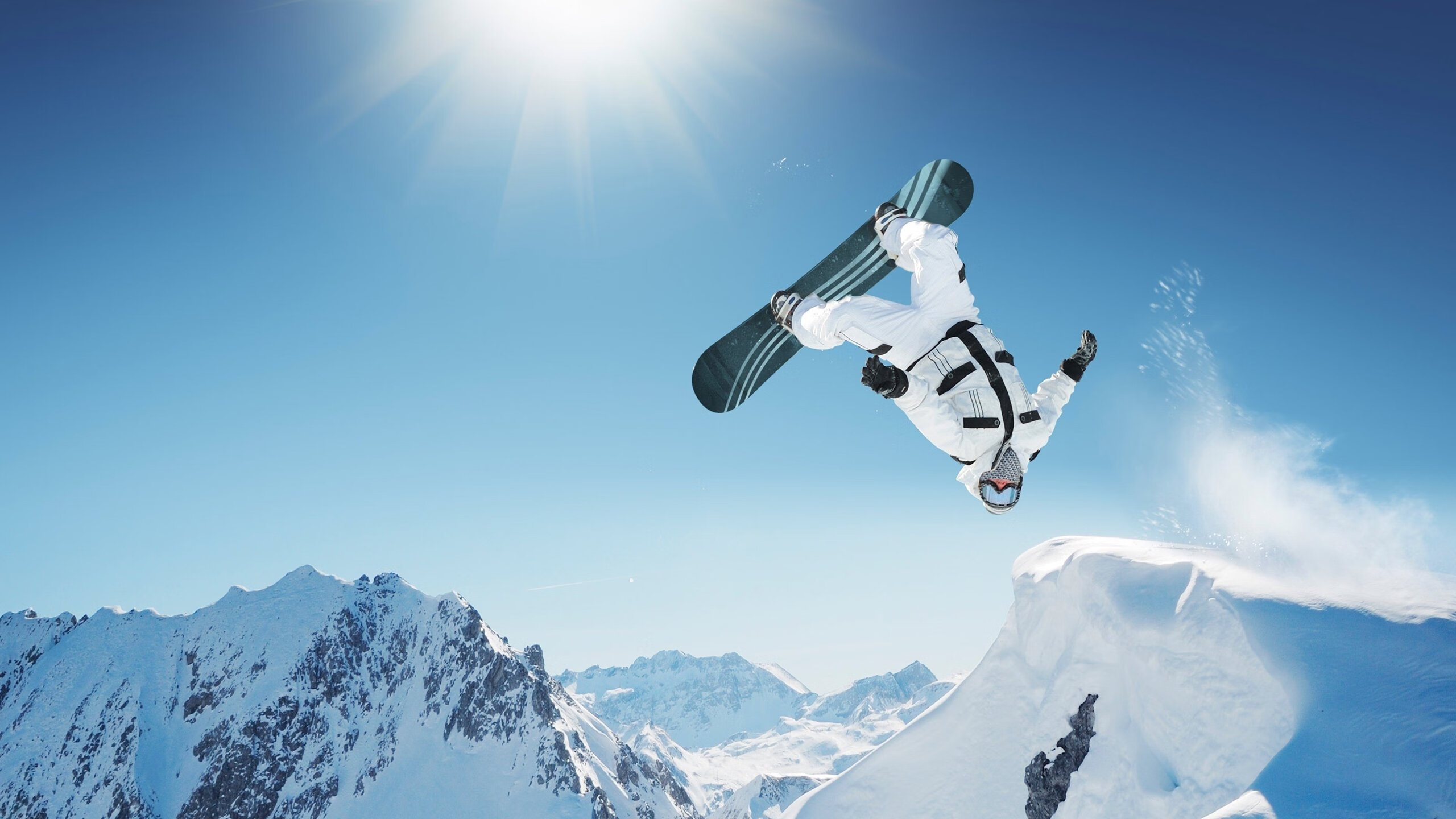 穆勒的魔法与巴斯克的铁链，当进攻灵感扼杀悬念，防守艺术锁死生机