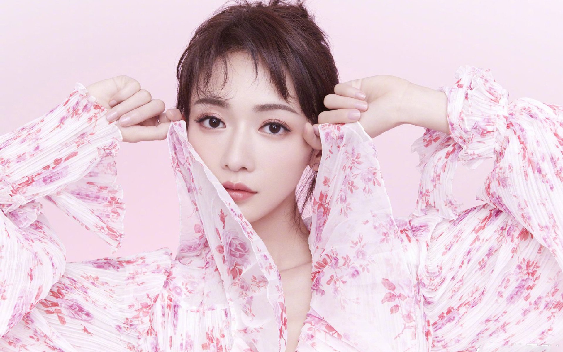 2026世界杯震撼对决，挪威火力压制佛罗伦萨，阿劳霍一战成名接管比赛